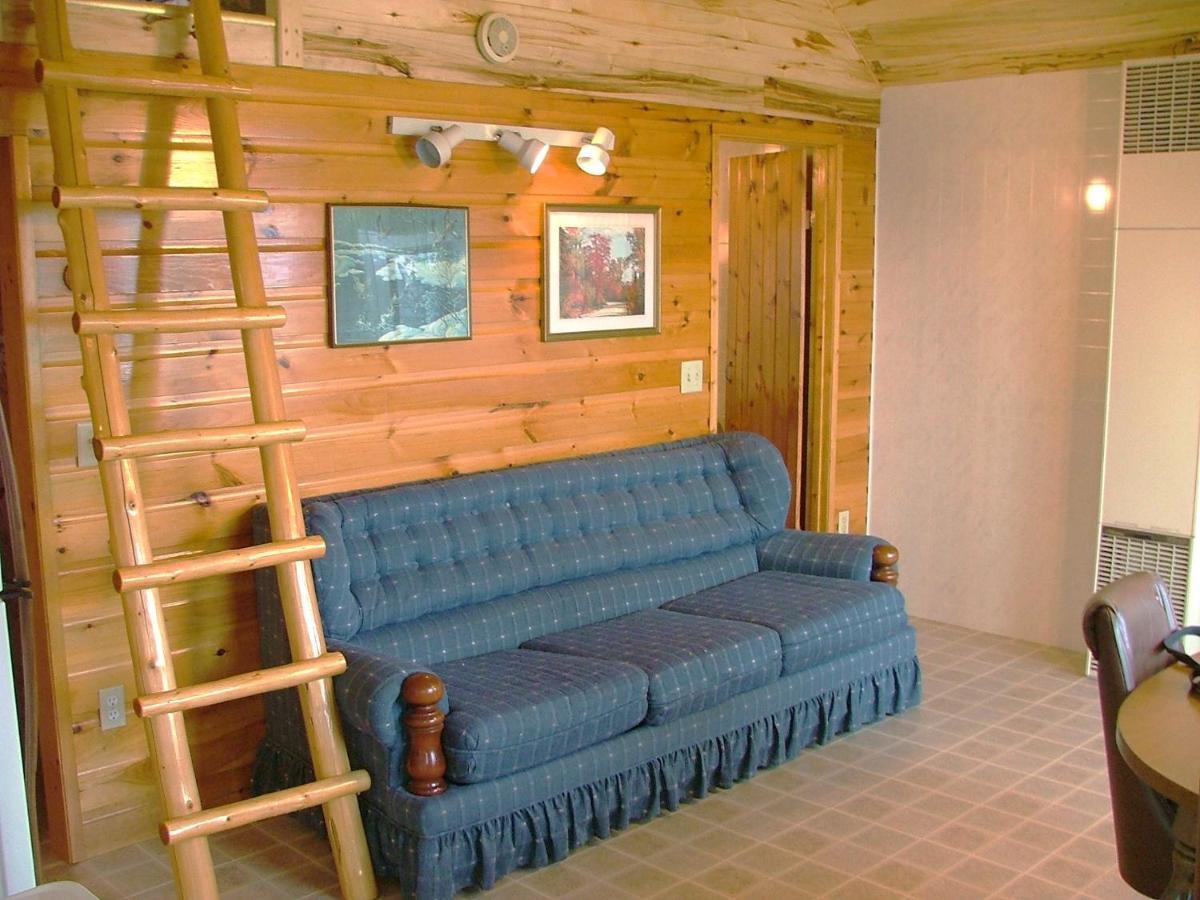 Big Timber Resort Marcell Exteriör bild